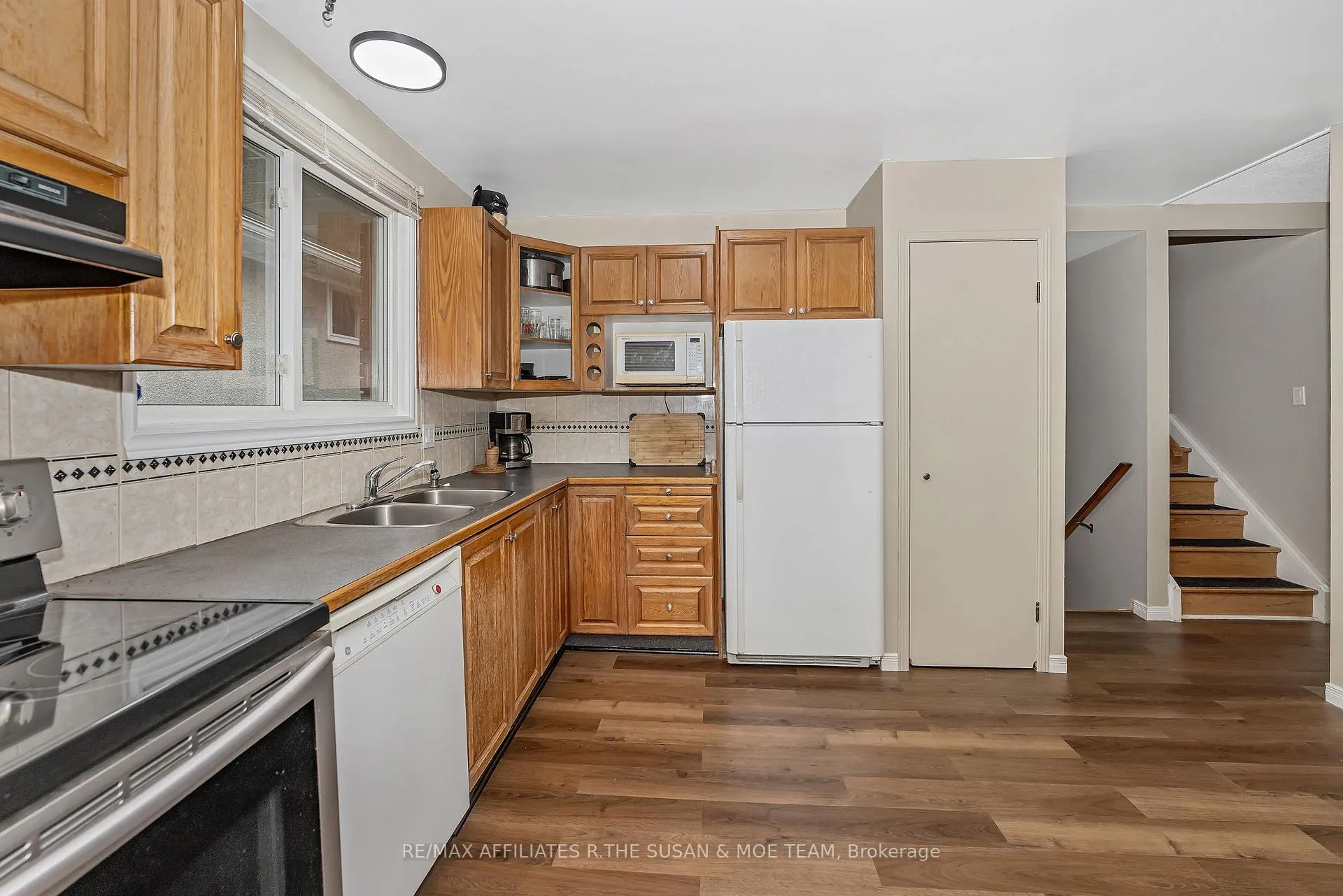 Photo 61 of 596 Dickinson Avenue, Ottawa, Riverside Park South — HOMEH