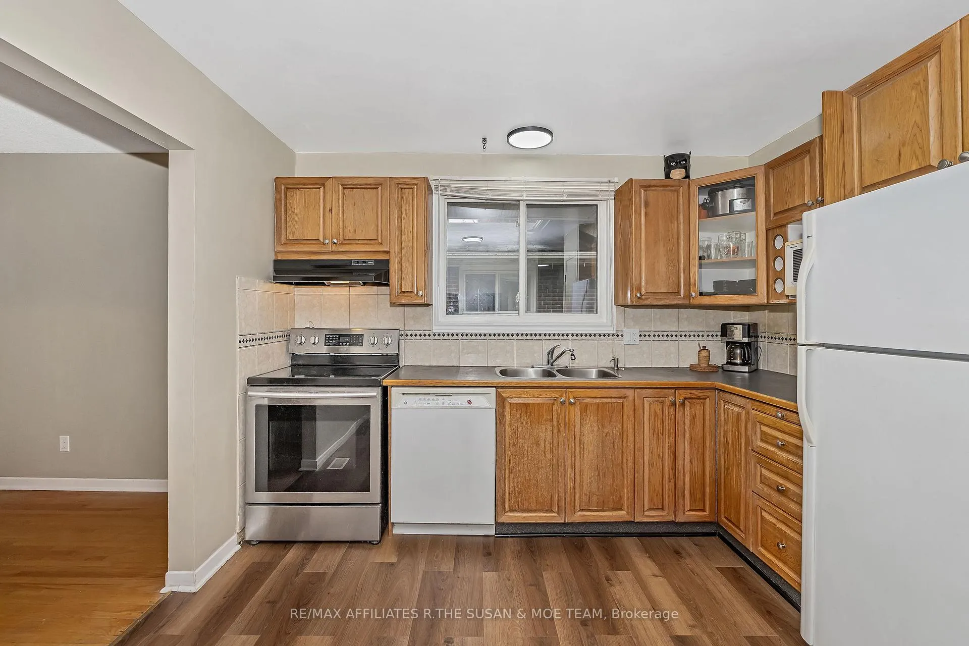 Photo 69 of 596 Dickinson Avenue, Ottawa, Riverside Park South — HOMEH