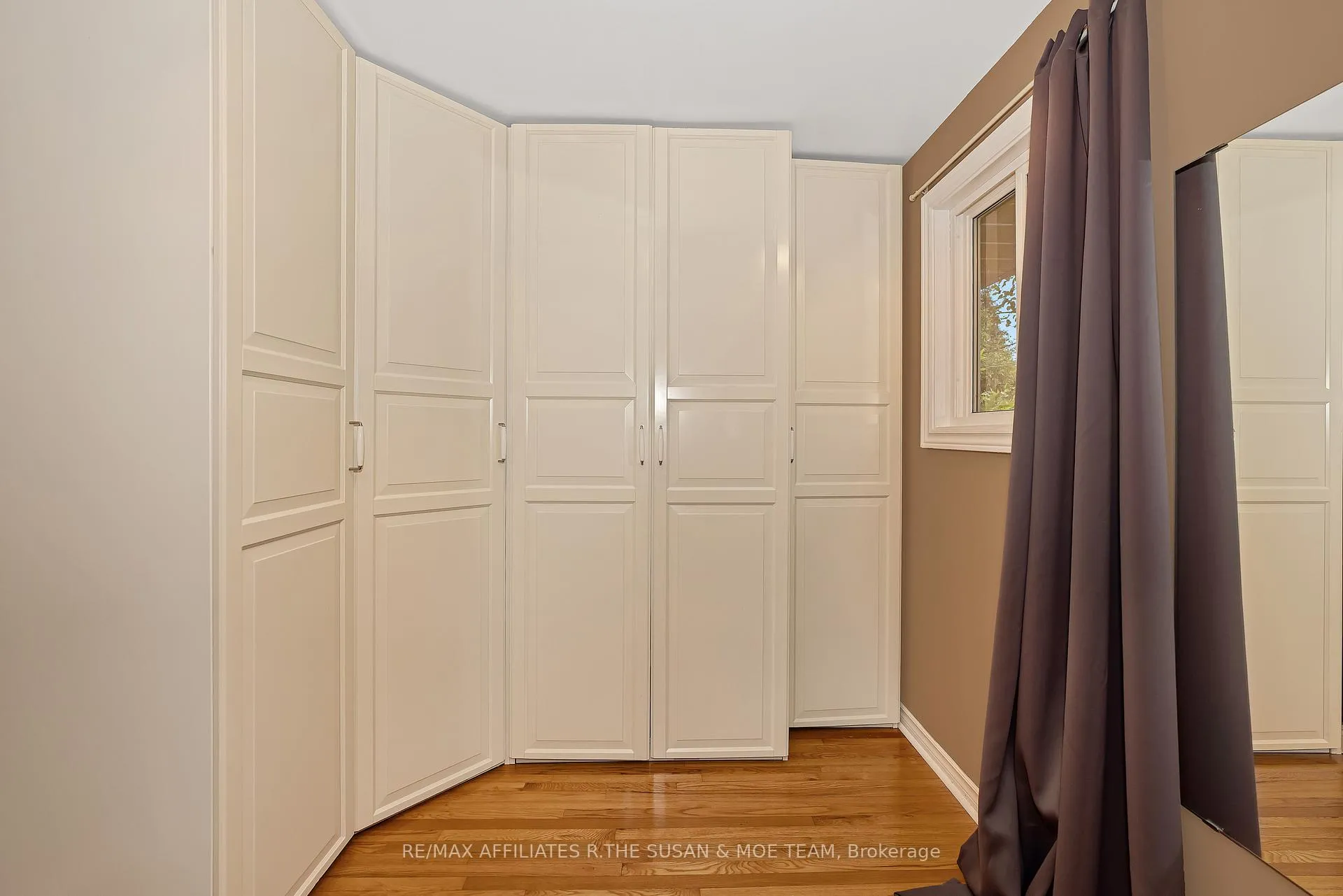Photo 114 of 596 Dickinson Avenue, Ottawa, Riverside Park South — HOMEH