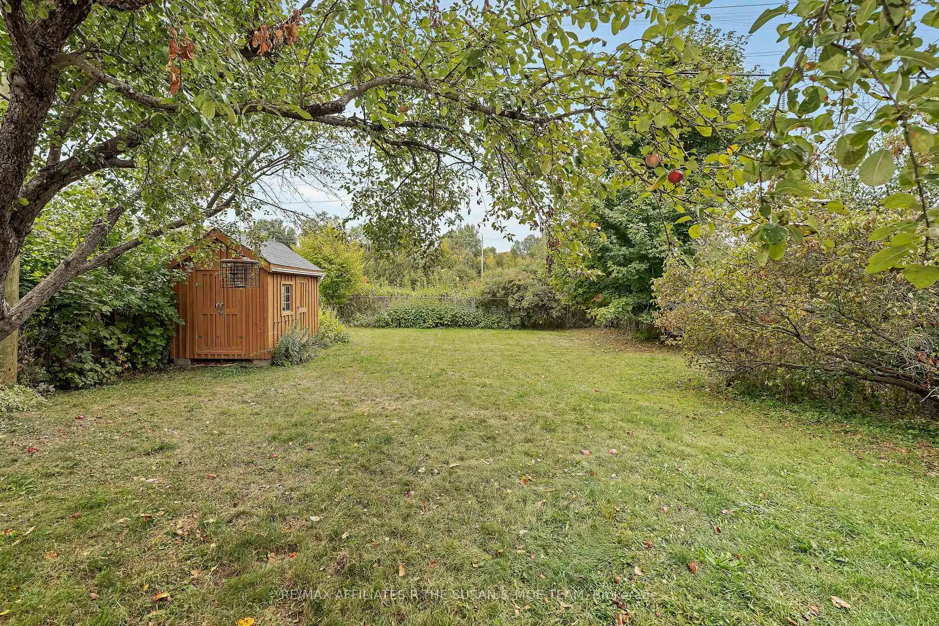 Photo 144 of 596 Dickinson Avenue, Ottawa, Riverside Park South — HOMEH