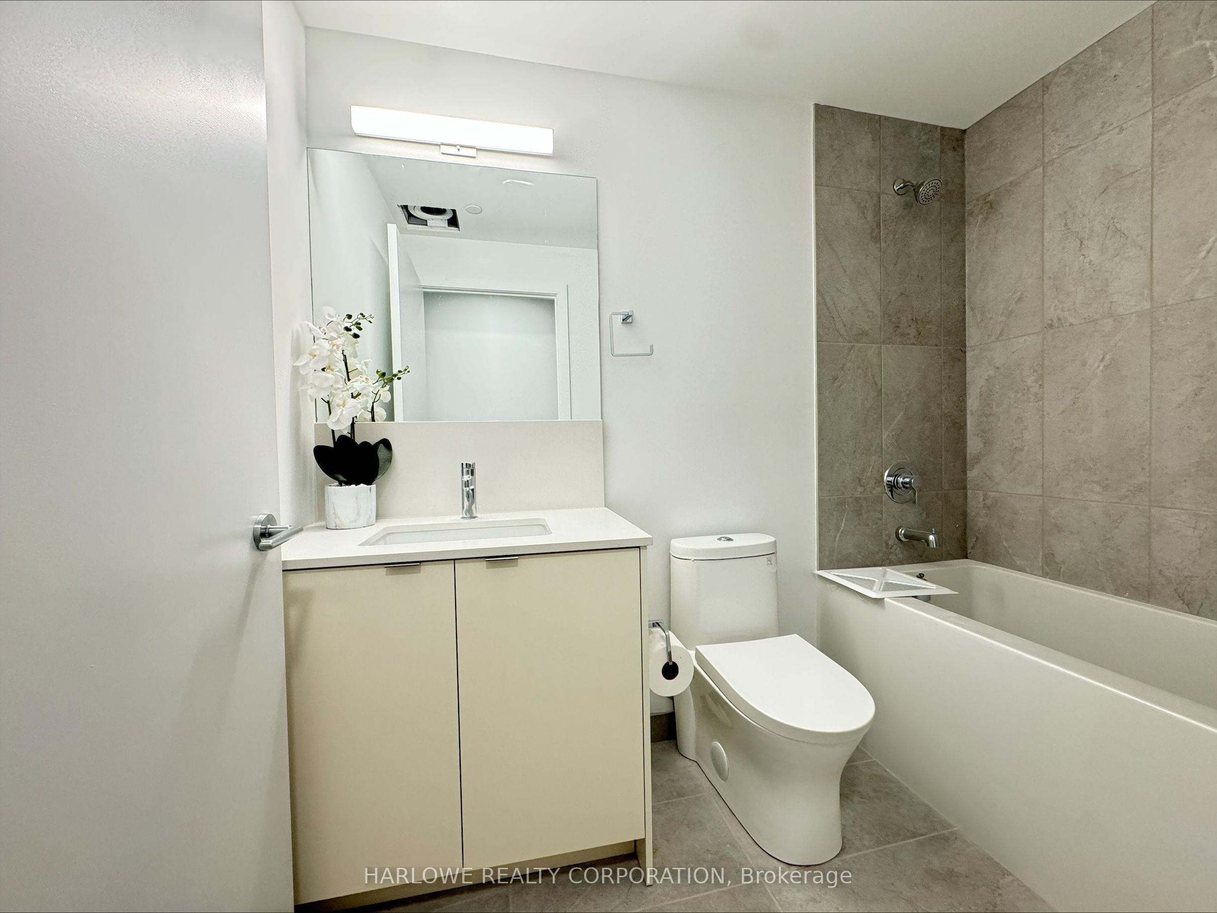 Photo 24 of Unit 1409 A, 1606 Charles Street, Whitby, Port Whitby — HOMEH