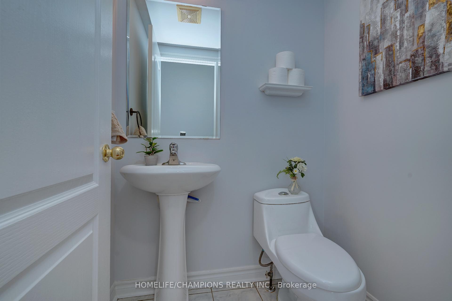 Photo 9 of 145 Raponi Circle, Scarborough, Rouge — HOMEH