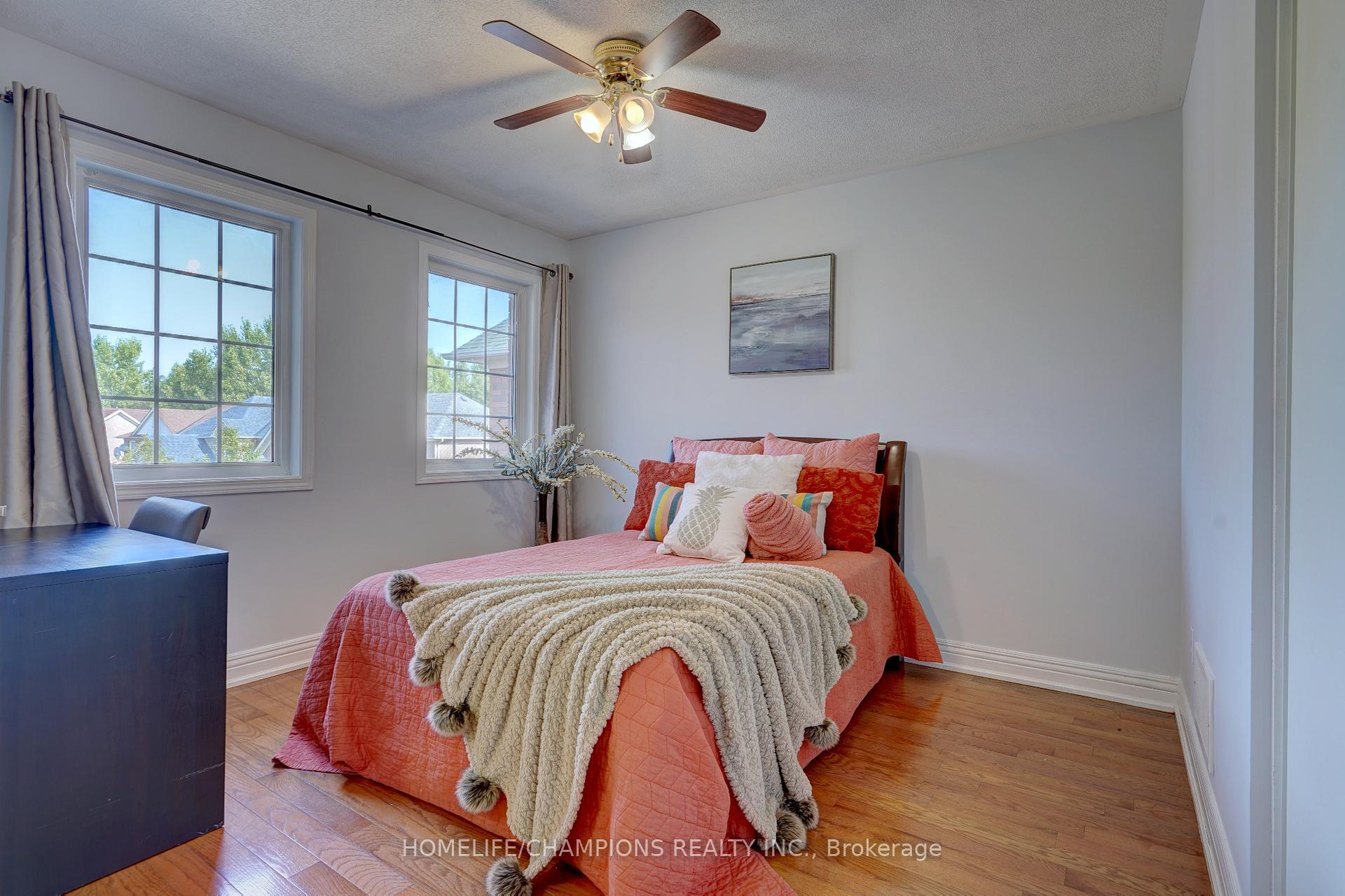 Photo 17 of 145 Raponi Circle, Scarborough, Rouge — HOMEH