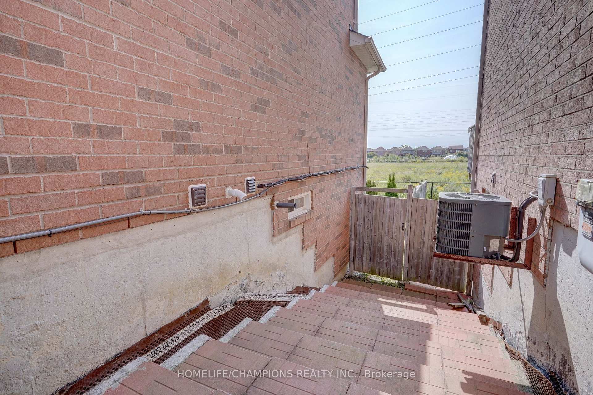 Photo 27 of 145 Raponi Circle, Scarborough, Rouge — HOMEH