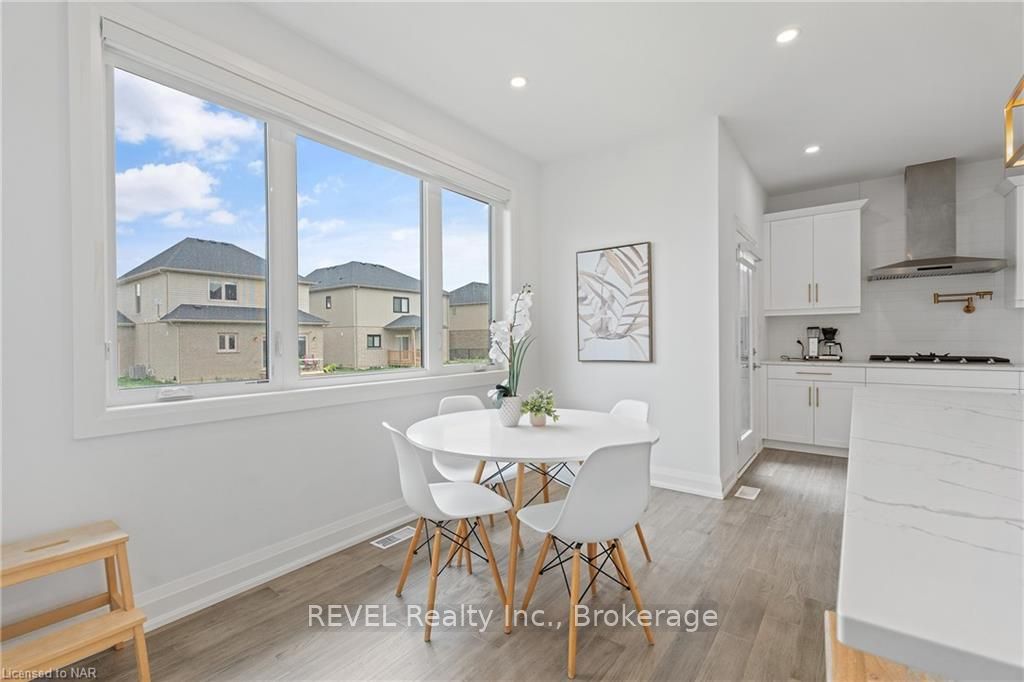 Photo 14 of 24 Sparkle Drive, Thorold, Rolling Meadows — HOMEH
