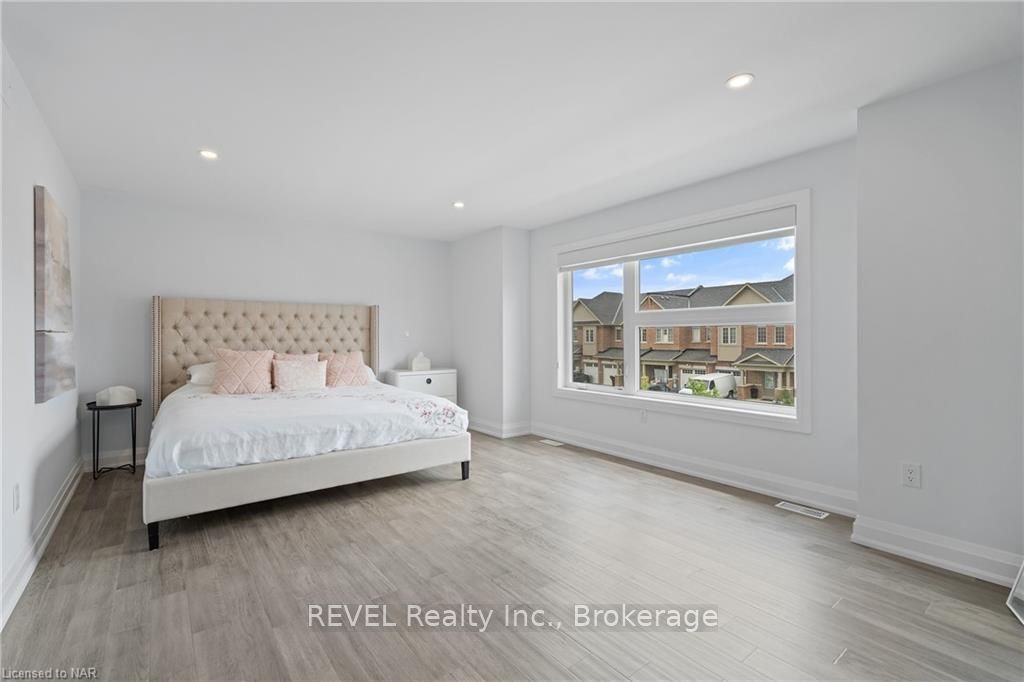 Photo 24 of 24 Sparkle Drive, Thorold, Rolling Meadows — HOMEH