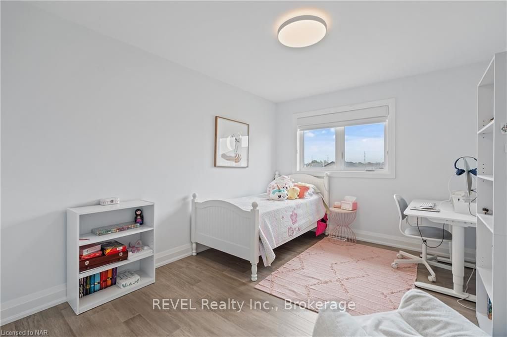 Photo 28 of 24 Sparkle Drive, Thorold, Rolling Meadows — HOMEH