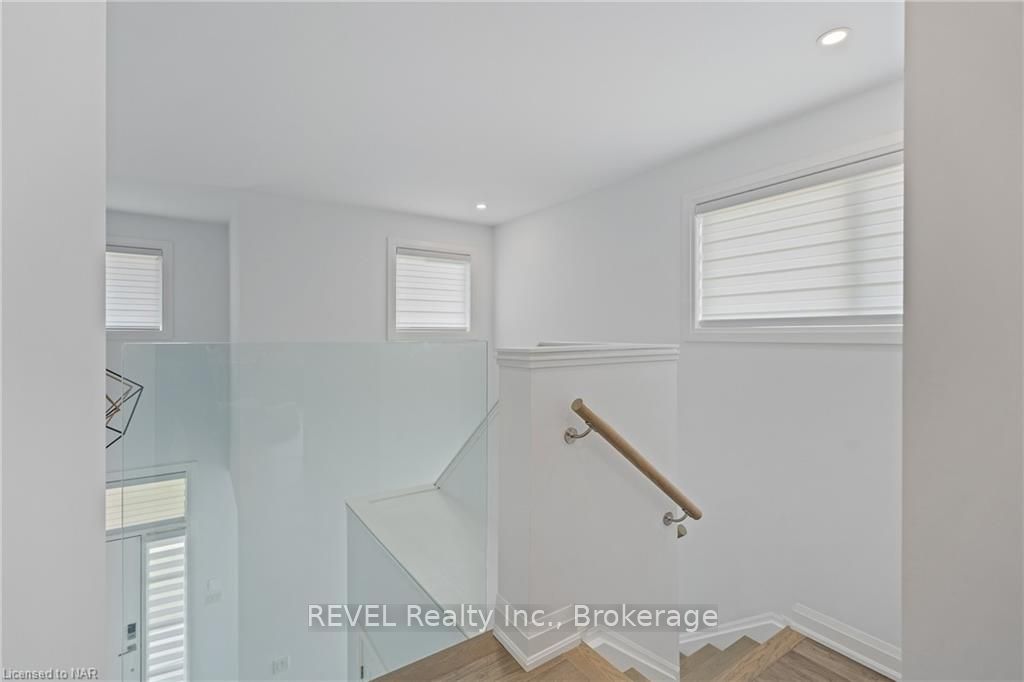 Photo 33 of 24 Sparkle Drive, Thorold, Rolling Meadows — HOMEH