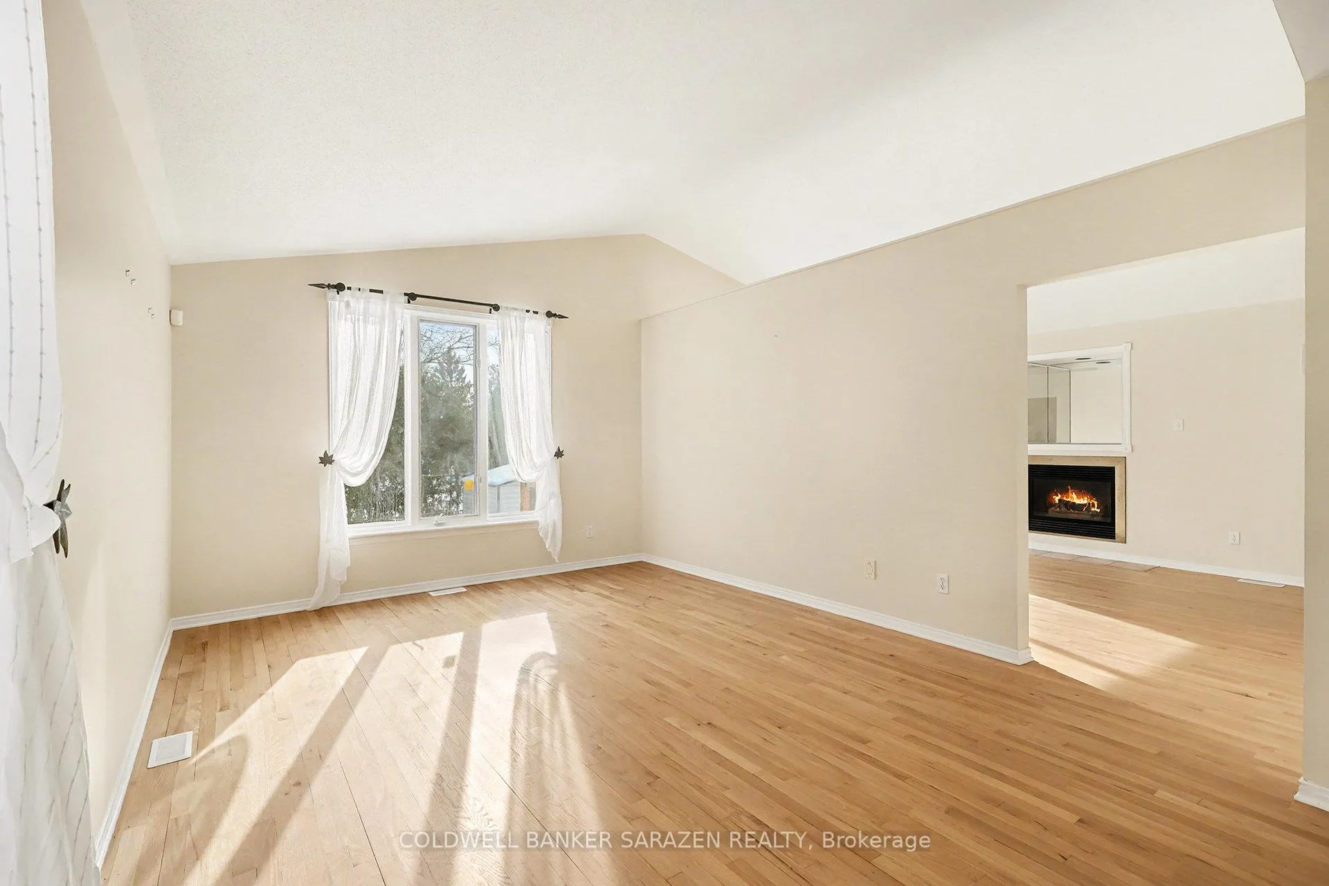 Photo 9 of 5132 Lerner Way, Ottawa, Beacon Hill South — HOMEH