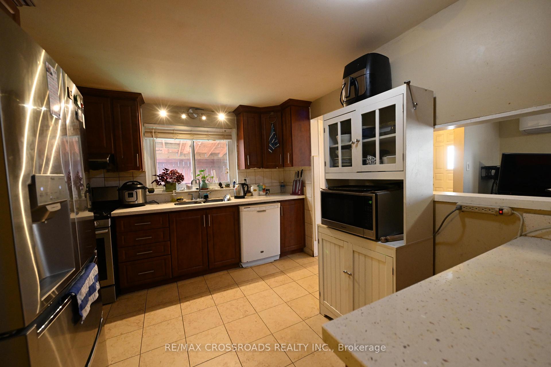 Photo 4 of 41 Gemshaw Crescent, Scarborough, Malvern — HOMEH