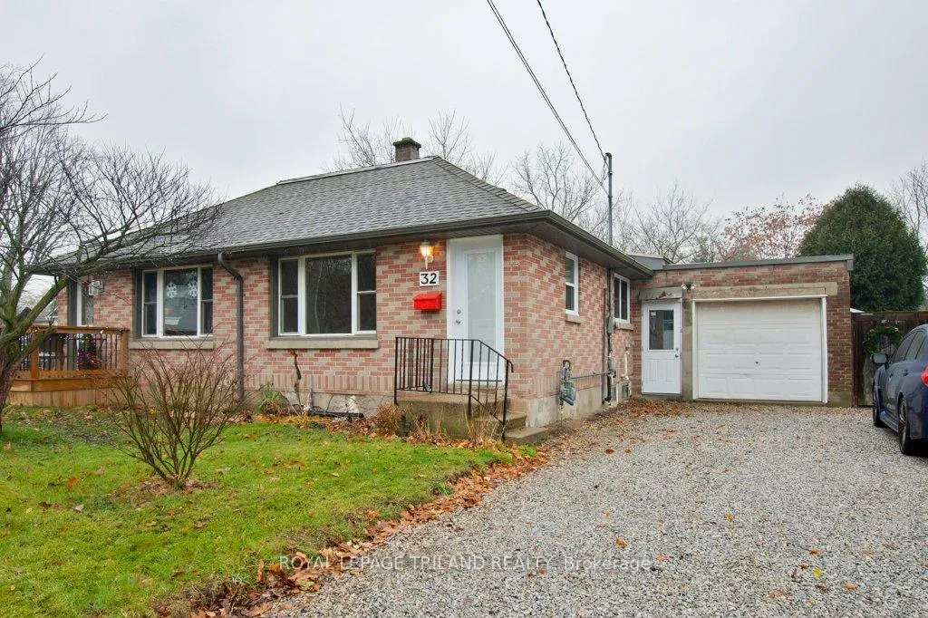 Photo 3 of 32 Linden Street, Aylmer — HOMEH