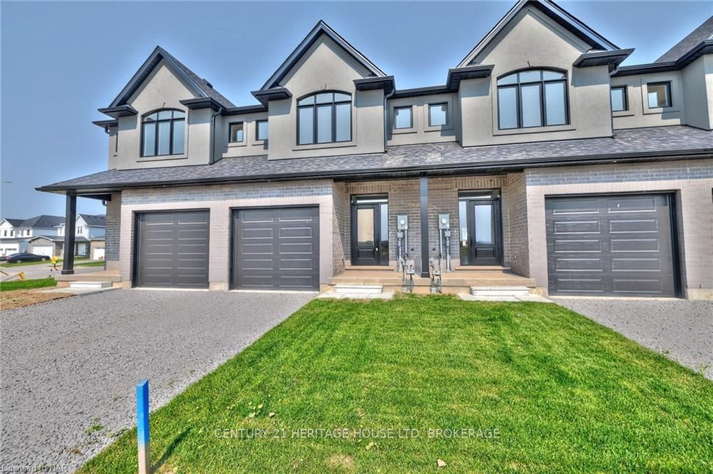 Front of 106 Elvira Way