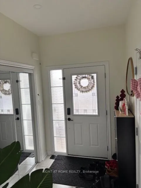 Photo 6 of 106 Whitefoot Crescent, Ajax, South East — HOMEH