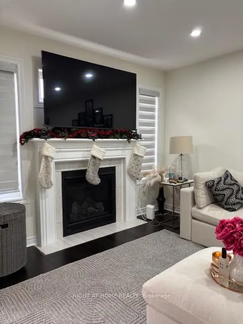 Photo 88 of 106 Whitefoot Crescent, Ajax, South East — HOMEH