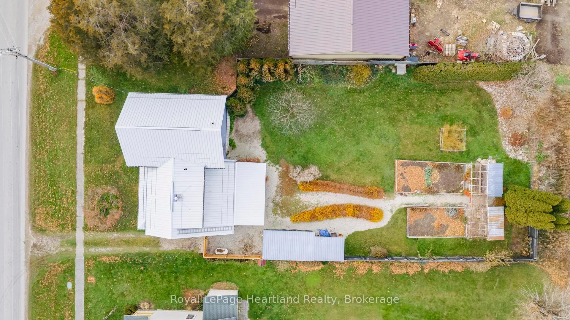 Photo 42 of 38 Albert Street, Ashfield-Colborne-Wawanosh, Ashfield — HOMEH