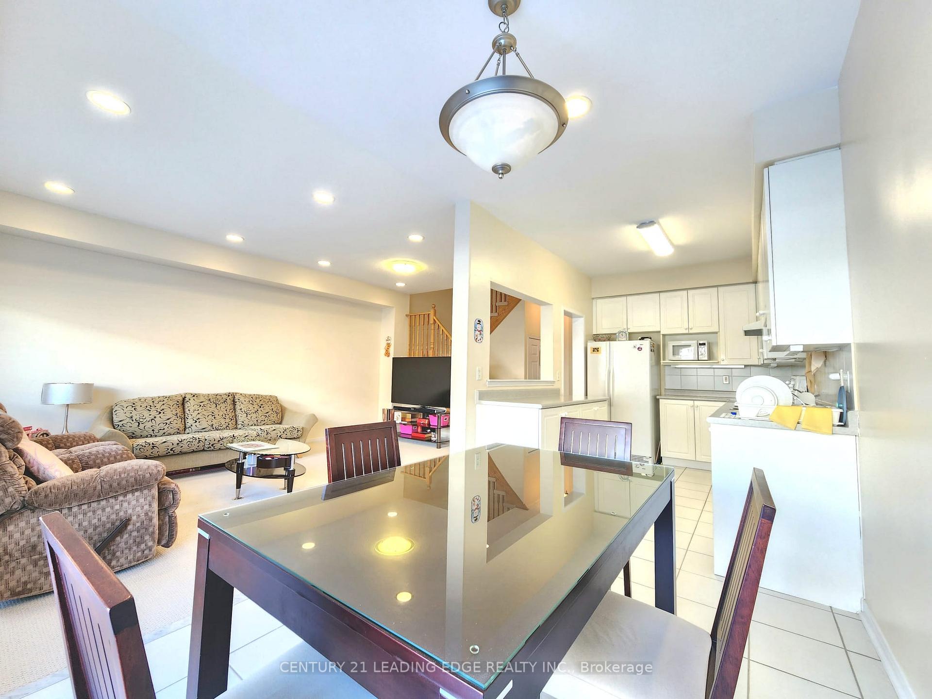 Photo 6 of 146 Gristone Crescent, Scarborough, Rouge — HOMEH