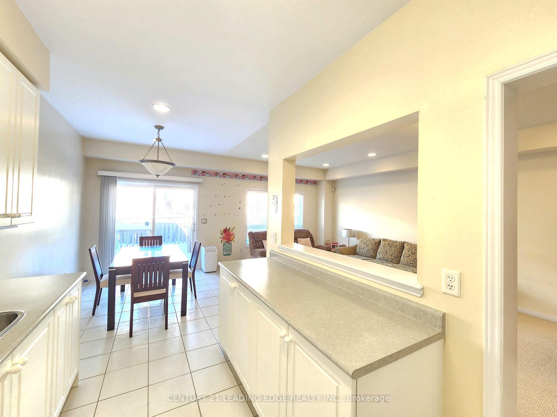 Photo 7 of 146 Gristone Crescent, Scarborough, Rouge — HOMEH