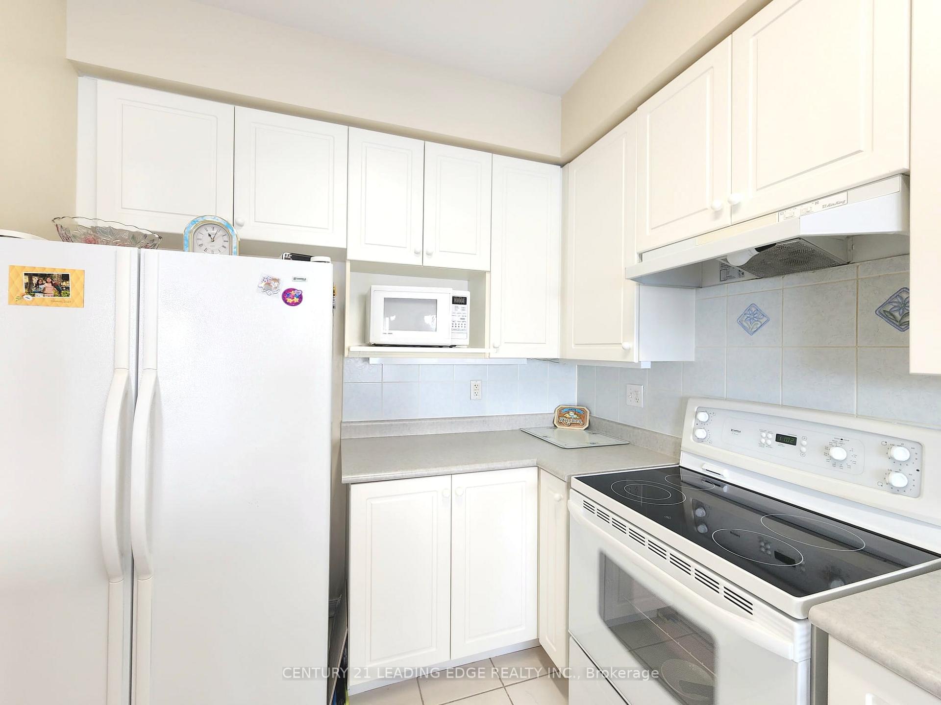 Photo 8 of 146 Gristone Crescent, Scarborough, Rouge — HOMEH