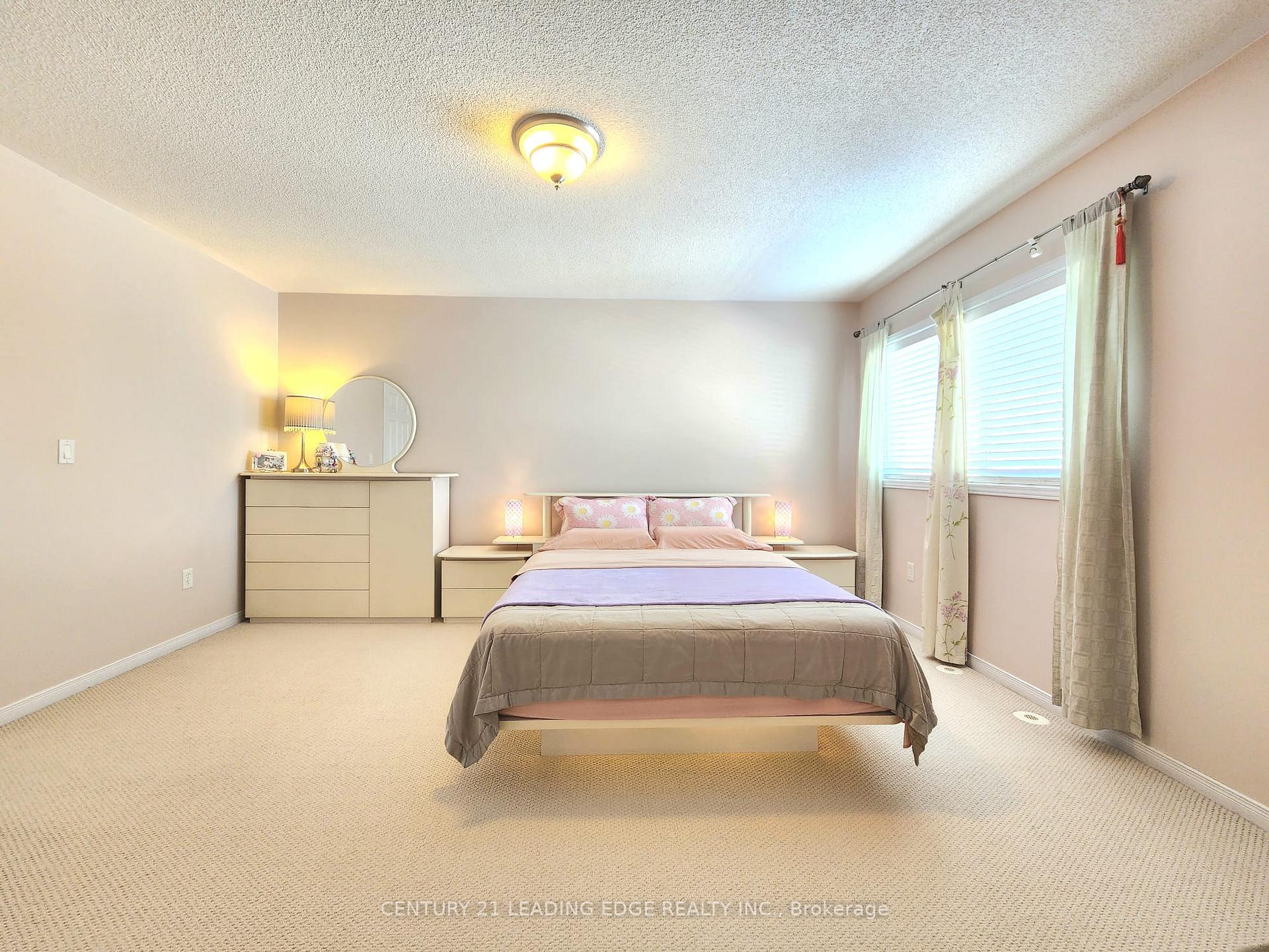 Photo 20 of 146 Gristone Crescent, Scarborough, Rouge — HOMEH
