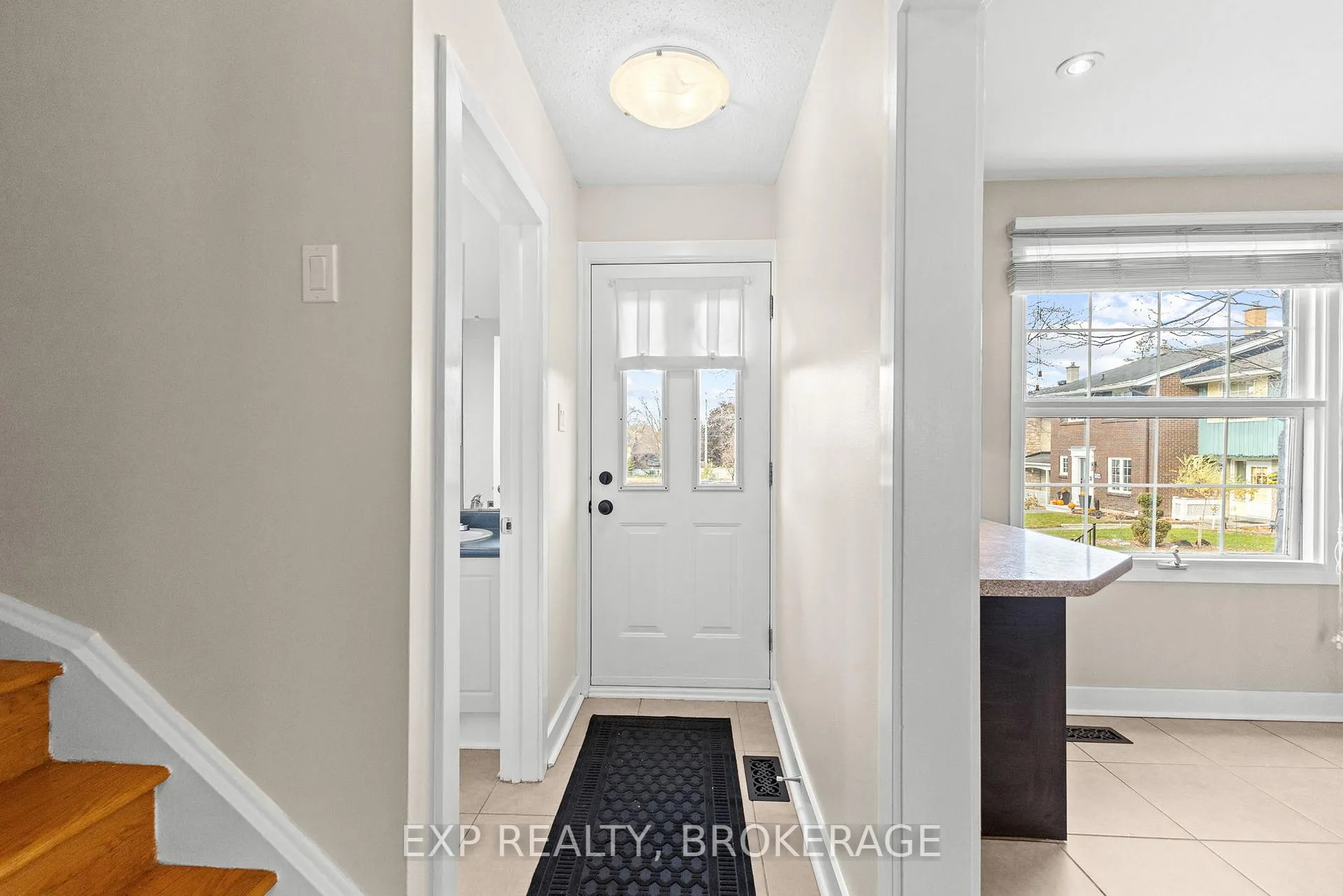 Photo 33 of 896 Walkley Road, Ottawa, Riverside Park South — HOMEH