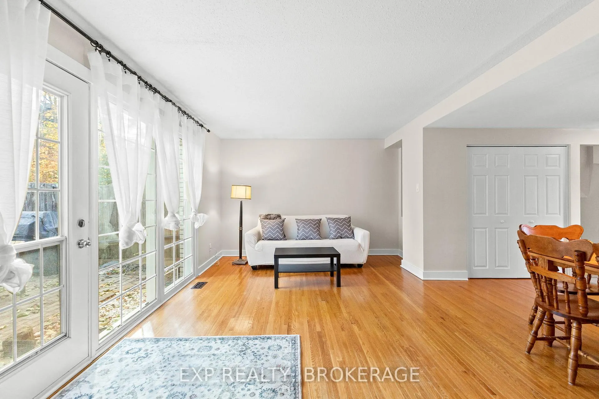 Photo 95 of 896 Walkley Road, Ottawa, Riverside Park South — HOMEH