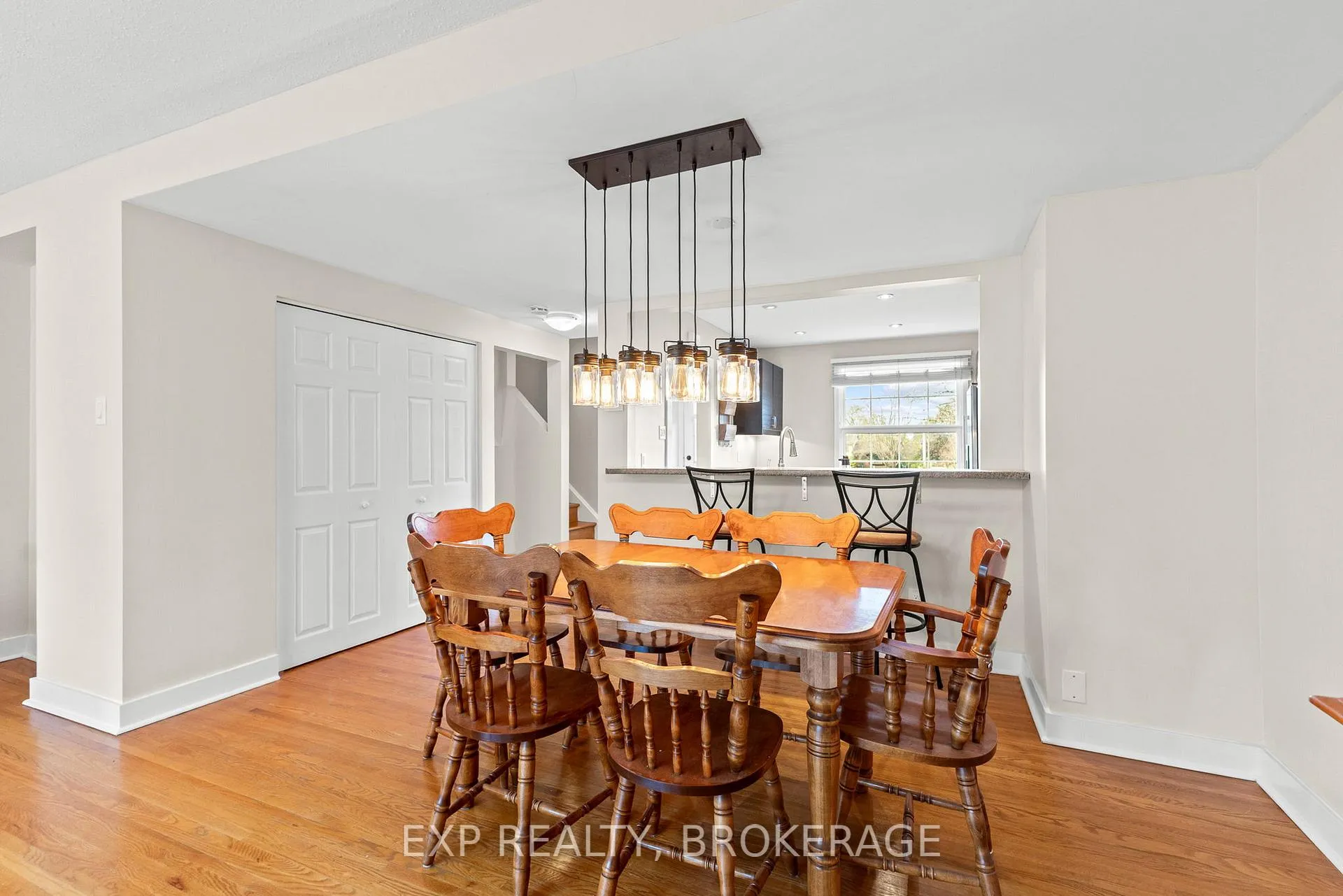 Photo 102 of 896 Walkley Road, Ottawa, Riverside Park South — HOMEH