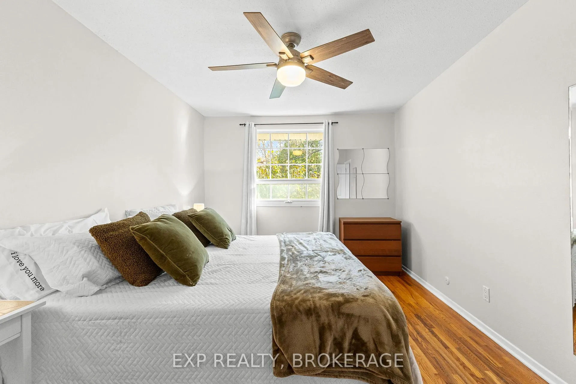 Photo 176 of 896 Walkley Road, Ottawa, Riverside Park South — HOMEH