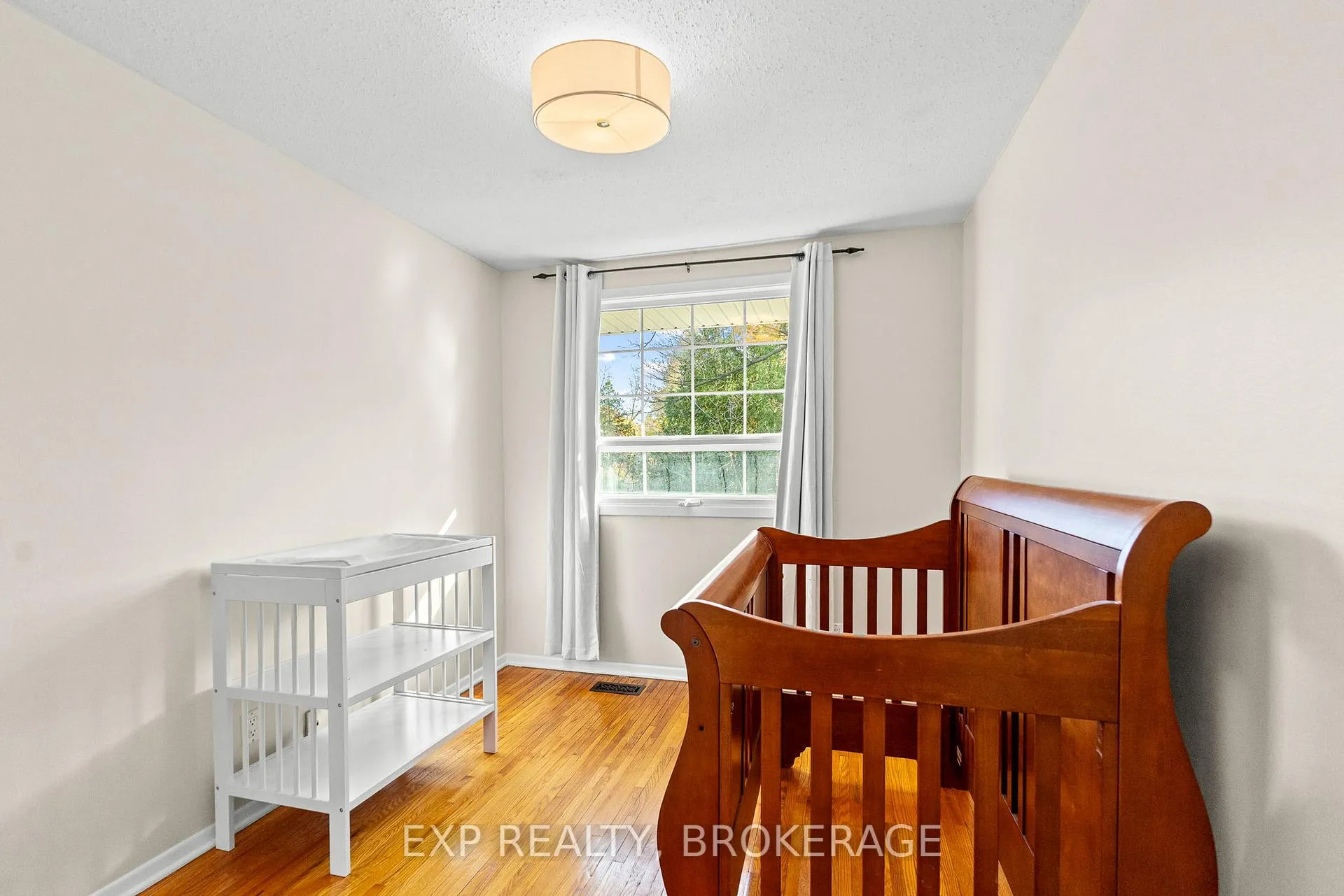 Photo 191 of 896 Walkley Road, Ottawa, Riverside Park South — HOMEH