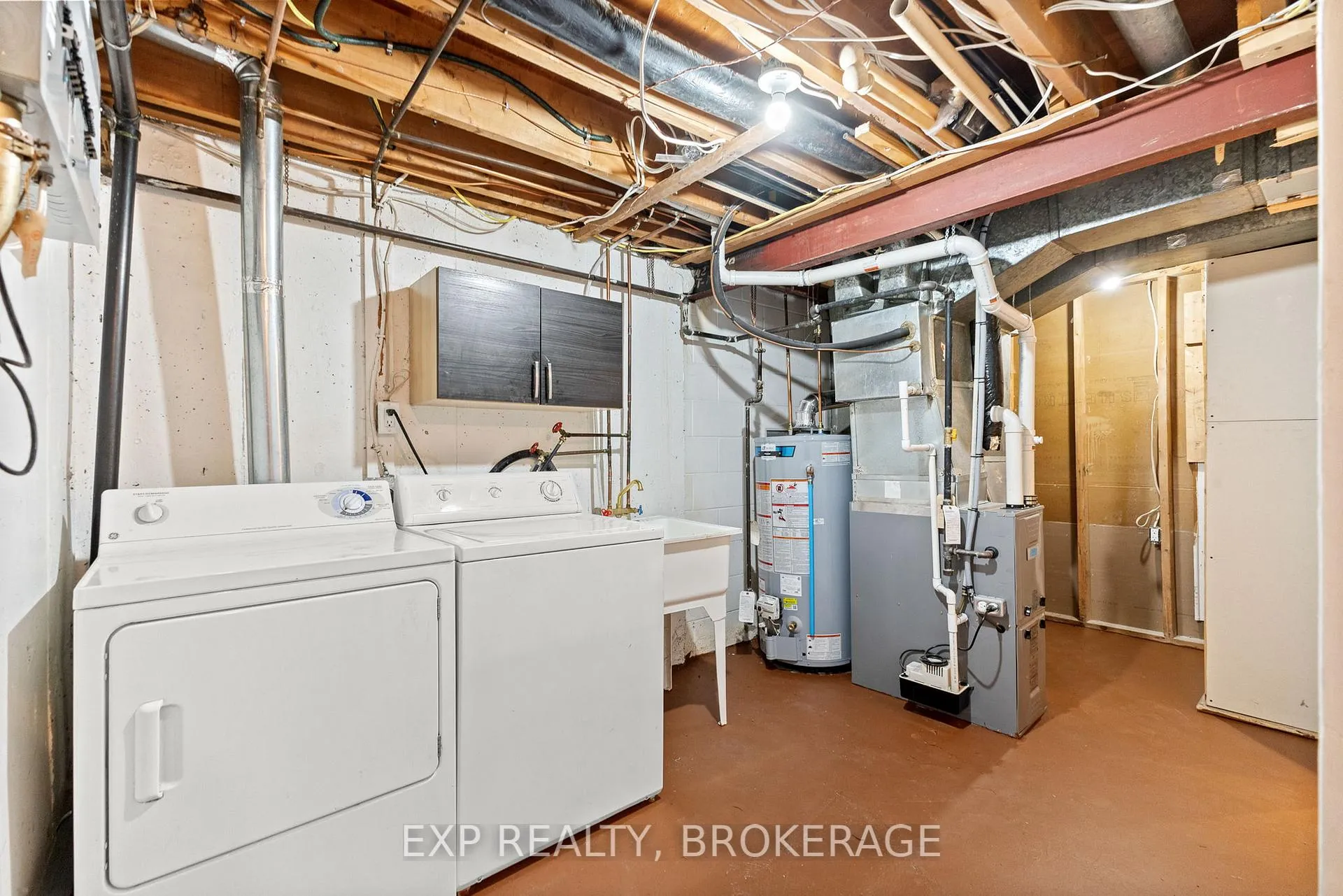 Photo 256 of 896 Walkley Road, Ottawa, Riverside Park South — HOMEH