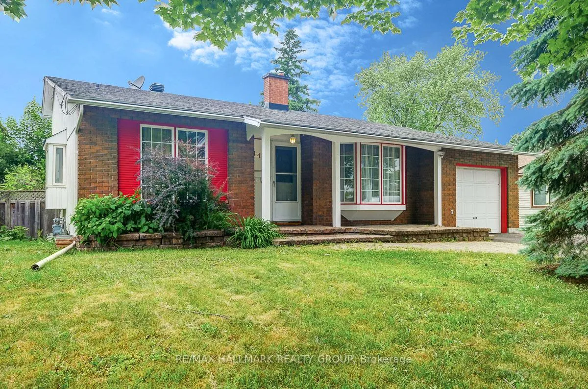 Photo 4 of 2149 Hubbard Crescent, Ottawa, Beacon Hill North — HOMEH