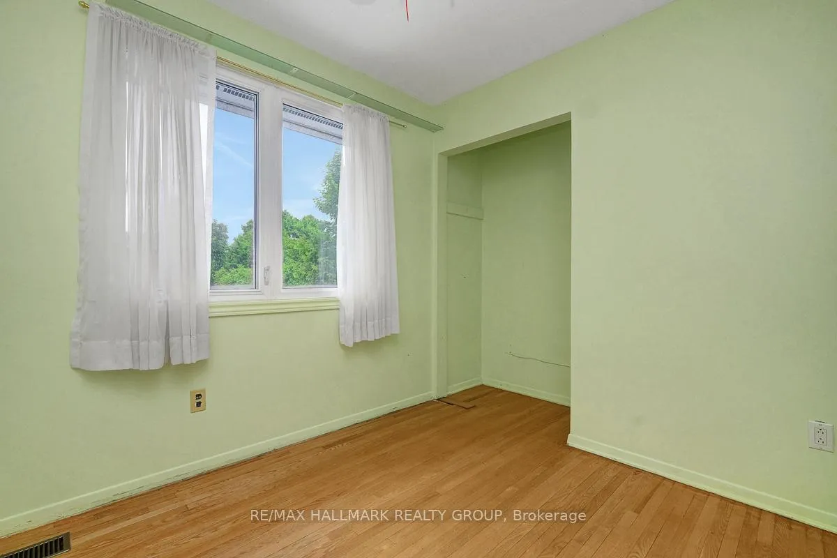 Photo 166 of 2149 Hubbard Crescent, Ottawa, Beacon Hill North — HOMEH
