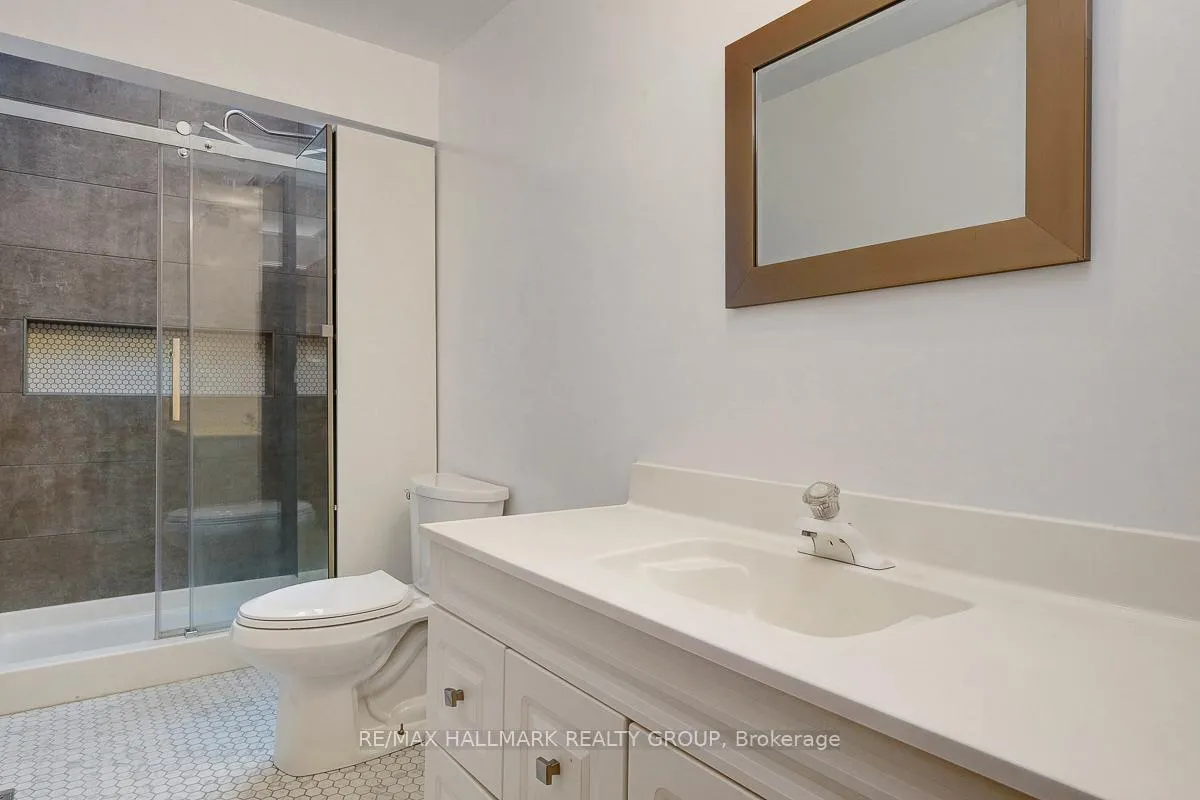 Photo 219 of 2149 Hubbard Crescent, Ottawa, Beacon Hill North — HOMEH
