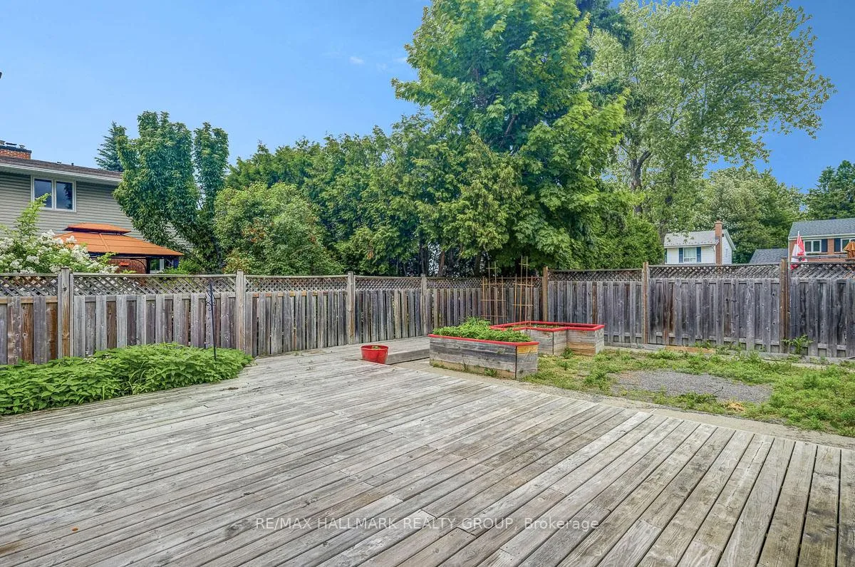 Photo 294 of 2149 Hubbard Crescent, Ottawa, Beacon Hill North — HOMEH