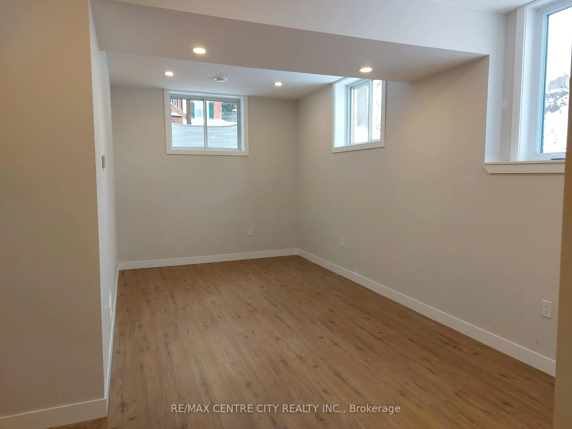Photo 36 of Unit Lower, 11 Oak Street, Bayham, Vienna — HOMEH
