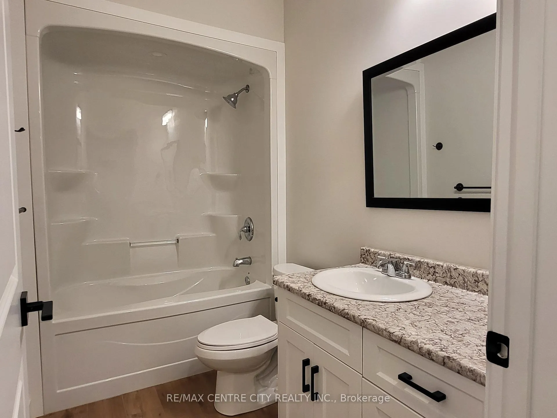 Photo 60 of Unit Lower, 11 Oak Street, Bayham, Vienna — HOMEH
