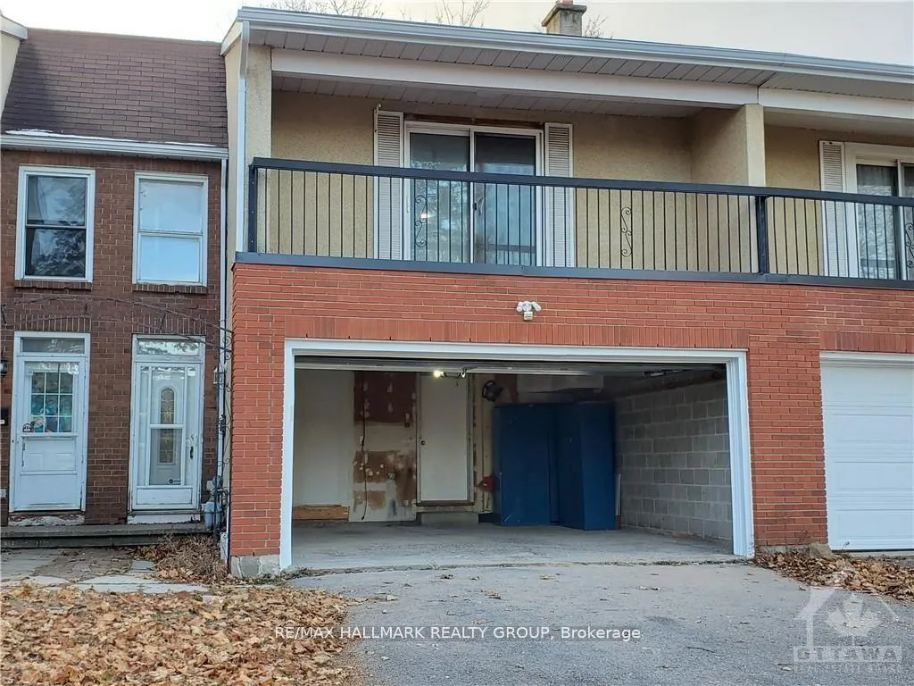 Photo 9 of 12 Tybalt Crescent, Ottawa, Westcliffe Estates — HOMEH