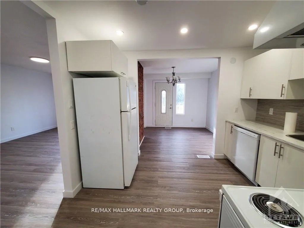 Photo 43 of 12 Tybalt Crescent, Ottawa, Westcliffe Estates — HOMEH