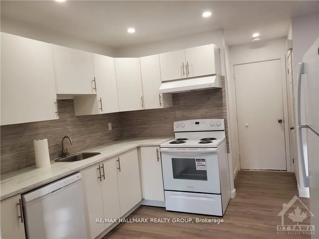 Photo 55 of 12 Tybalt Crescent, Ottawa, Westcliffe Estates — HOMEH
