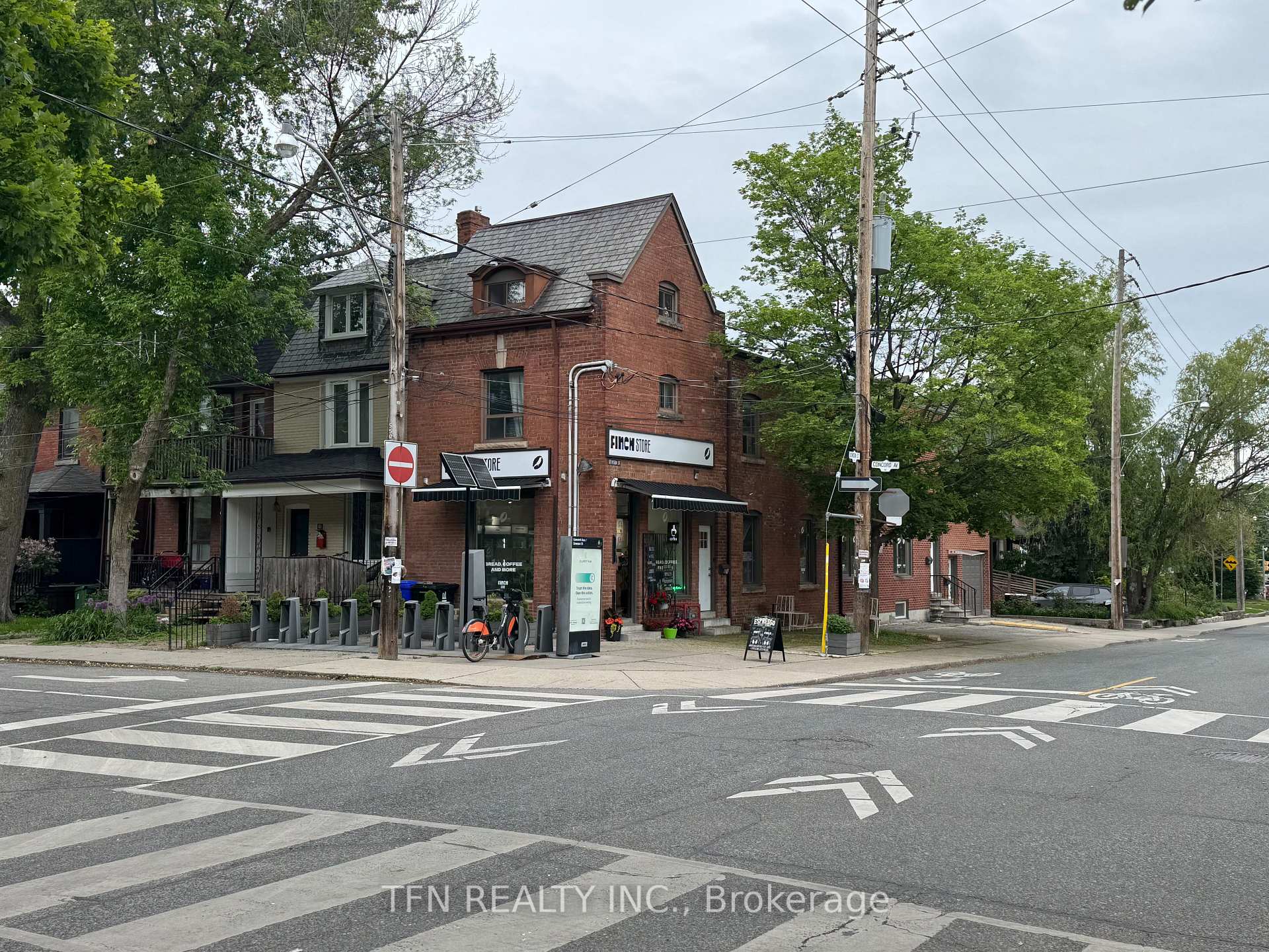 Photo 1 of Unit A, 42 Dewson Street, Toronto, Palmerston-Little Italy — HOMEH