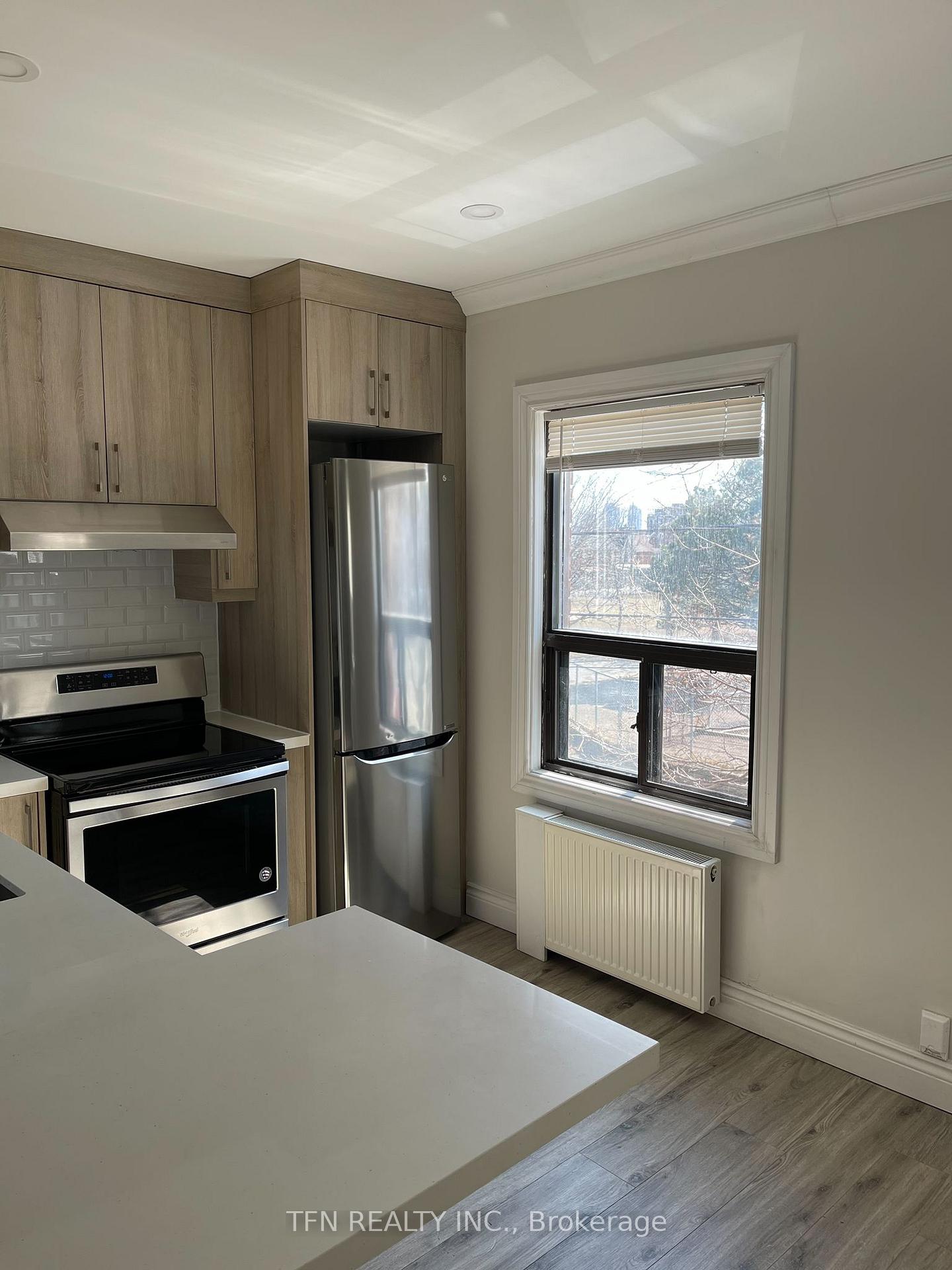 Photo 5 of Unit A, 42 Dewson Street, Toronto, Palmerston-Little Italy — HOMEH