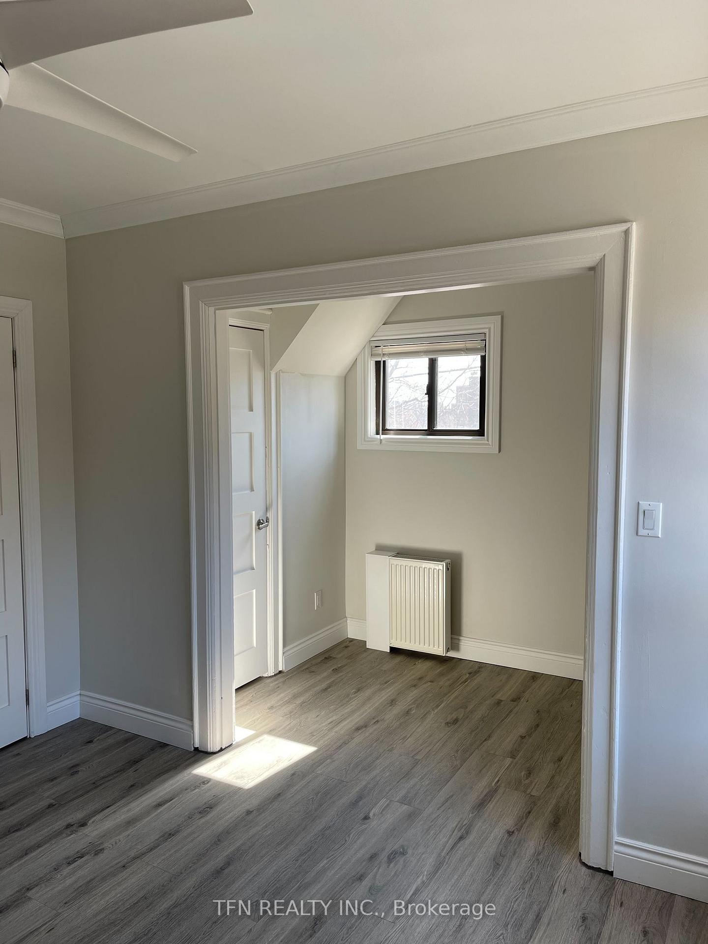 Photo 6 of Unit A, 42 Dewson Street, Toronto, Palmerston-Little Italy — HOMEH