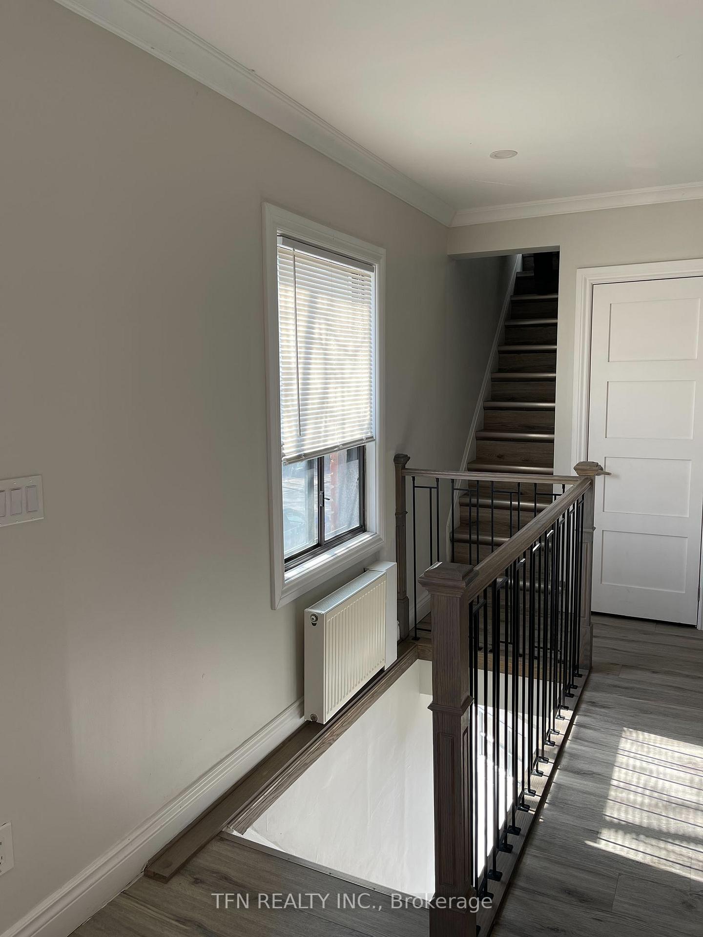 Photo 8 of Unit A, 42 Dewson Street, Toronto, Palmerston-Little Italy — HOMEH
