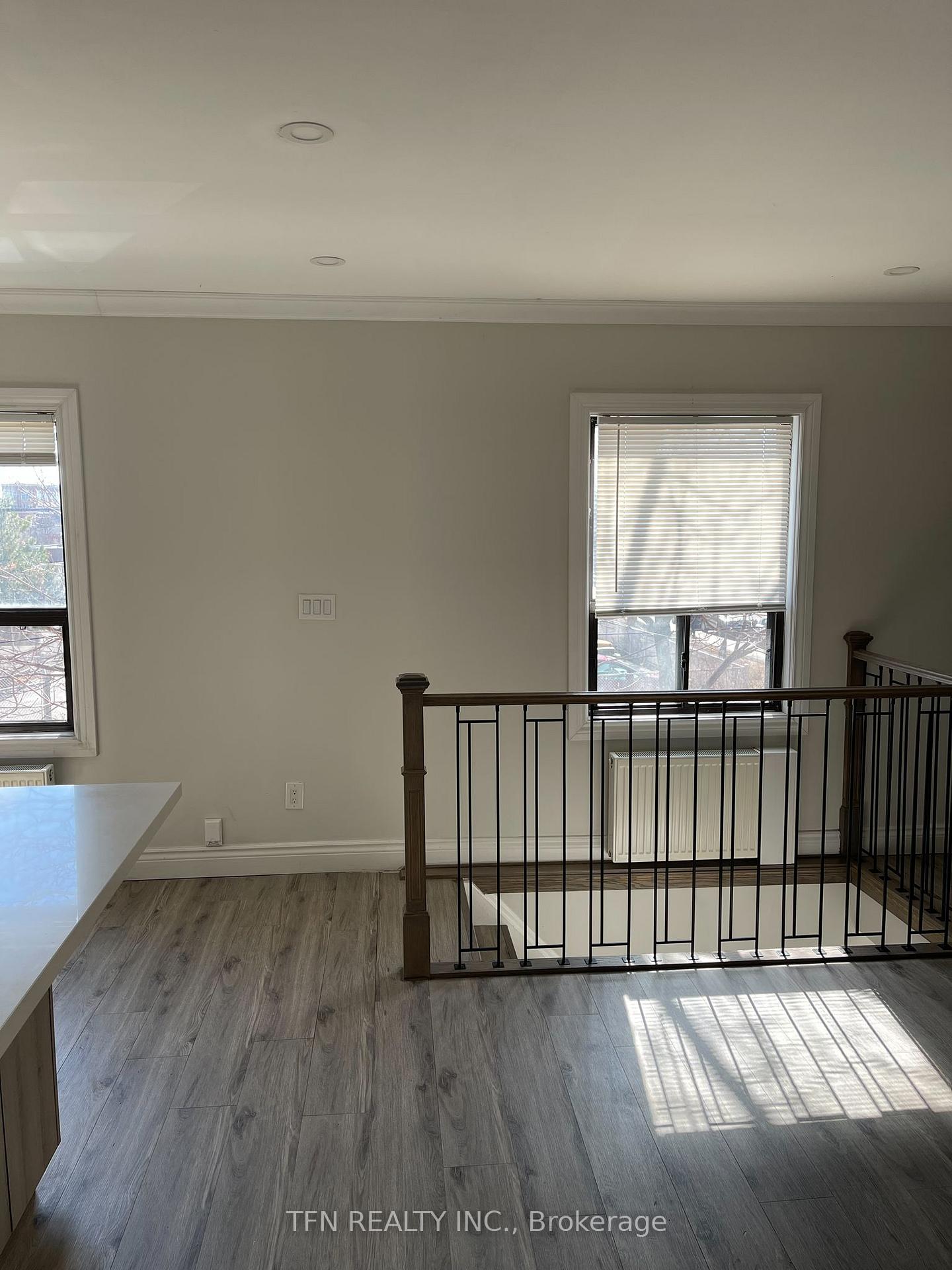 Photo 10 of Unit A, 42 Dewson Street, Toronto, Palmerston-Little Italy — HOMEH