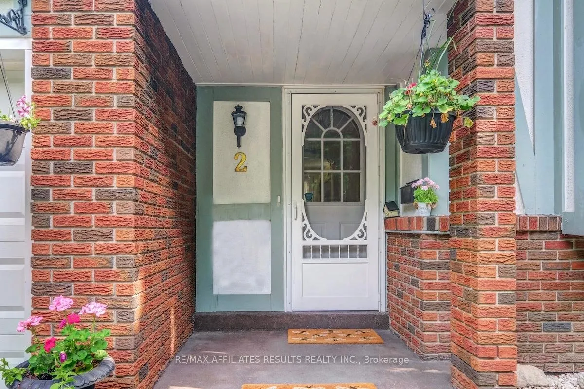 Photo 9 of 2 Wedgewood Crescent, Ottawa, Blackburn Hamlet — HOMEH