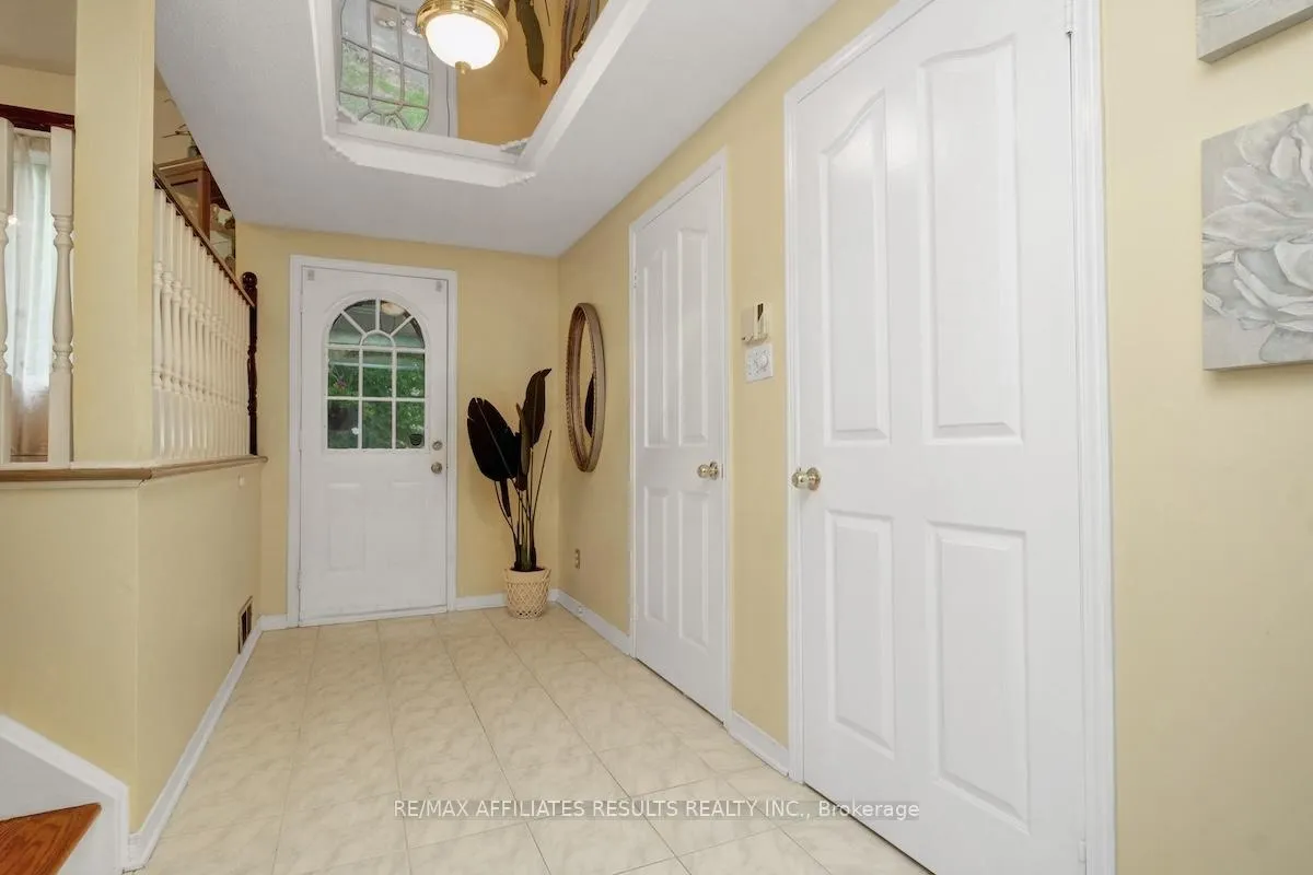 Photo 11 of 2 Wedgewood Crescent, Ottawa, Blackburn Hamlet — HOMEH