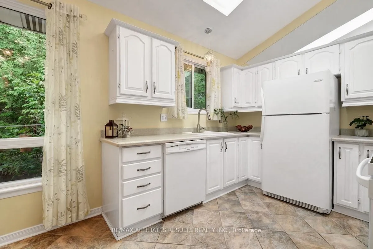 Photo 125 of 2 Wedgewood Crescent, Ottawa, Blackburn Hamlet — HOMEH