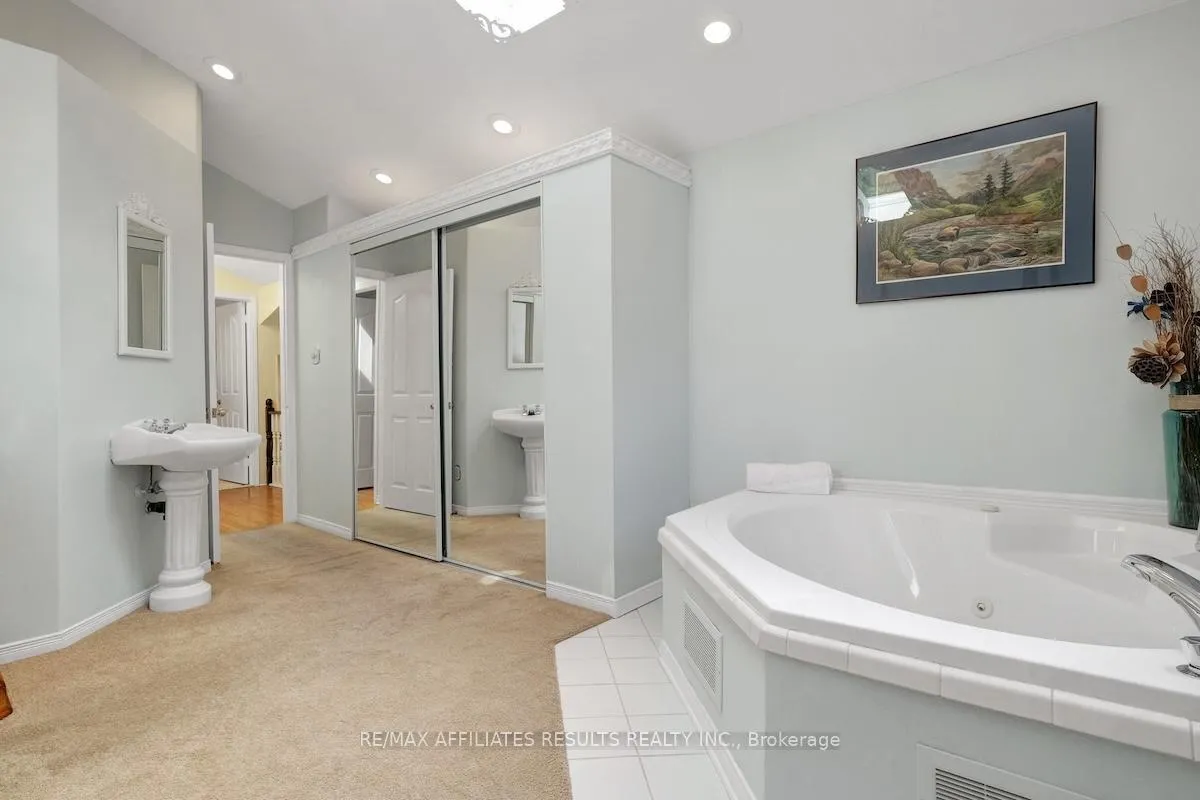 Photo 208 of 2 Wedgewood Crescent, Ottawa, Blackburn Hamlet — HOMEH