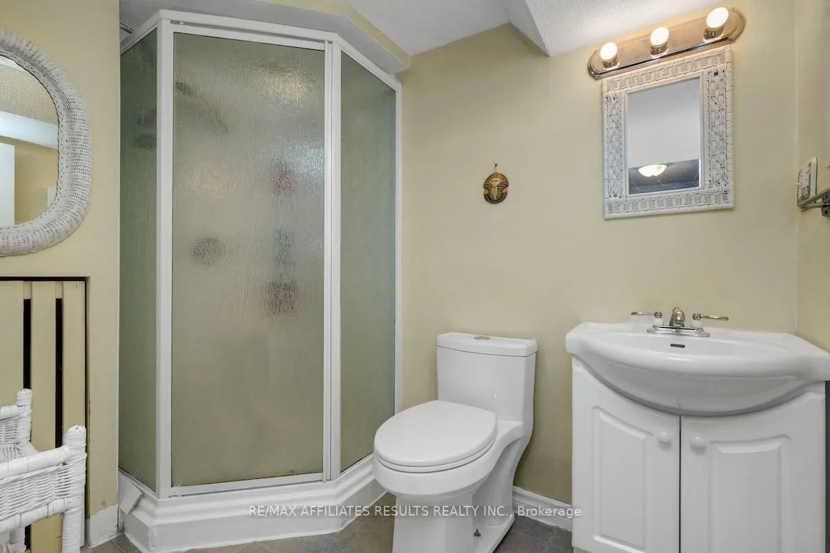 Photo 302 of 2 Wedgewood Crescent, Ottawa, Blackburn Hamlet — HOMEH