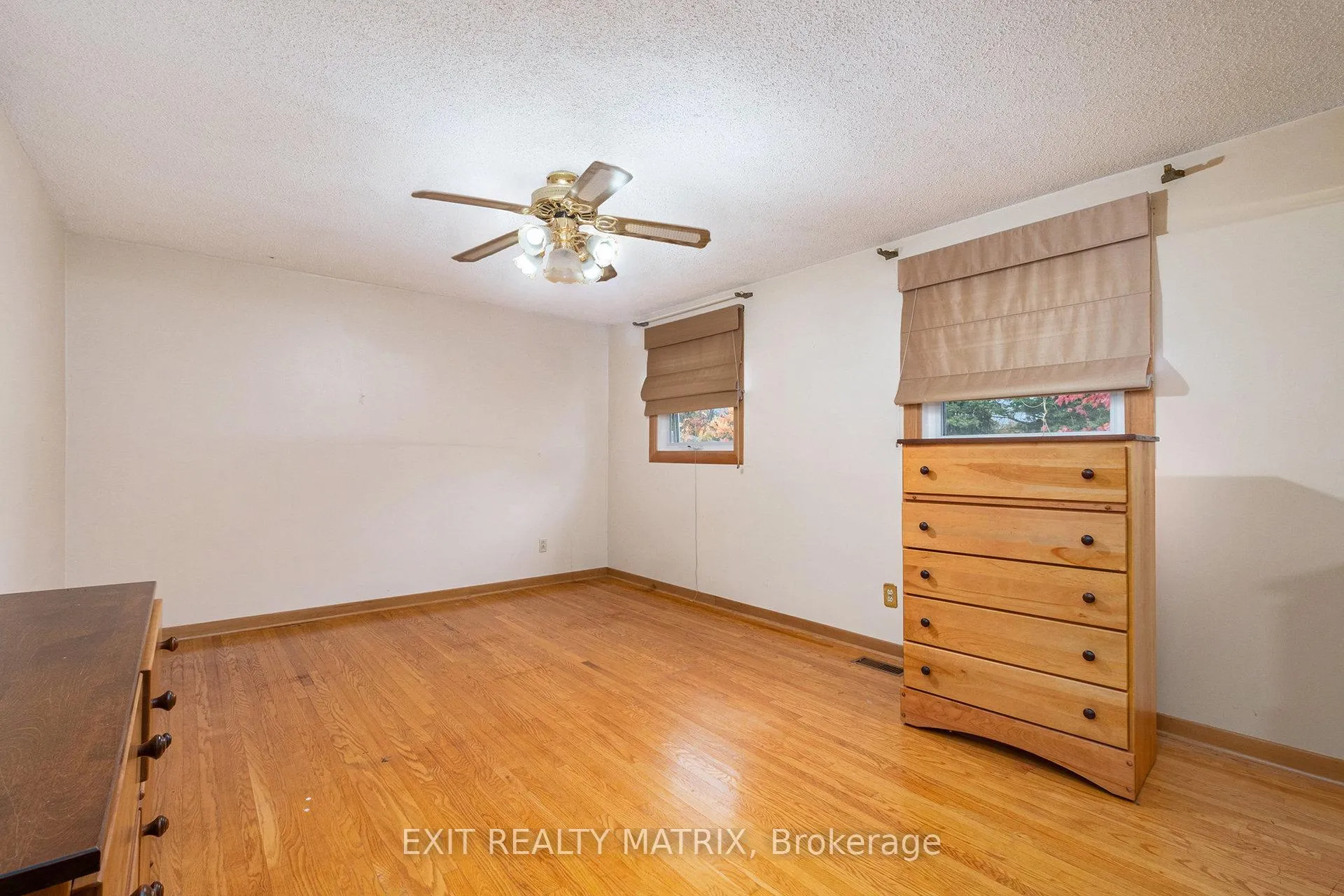 Photo 110 of 6 Blue Spruce Court, Ottawa, Blackburn Hamlet — HOMEH
