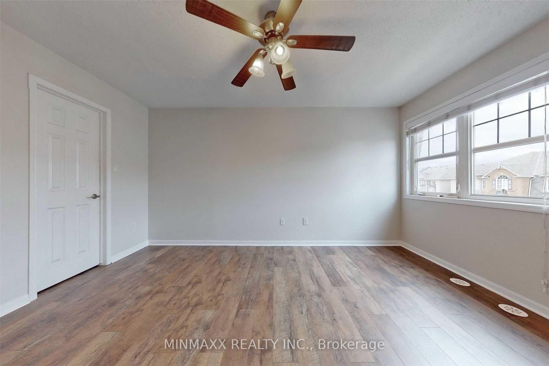 Photo 43 of 932 Nadalin Heights, Milton, Willmott — HOMEH